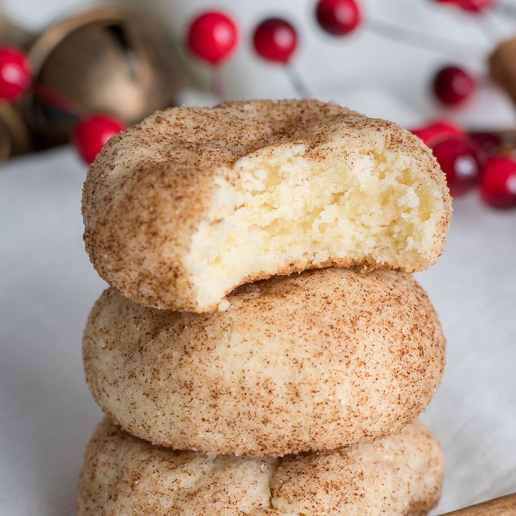 Cinnamon Cream Cheese Cookies - Snickerdoodle Meltaways!