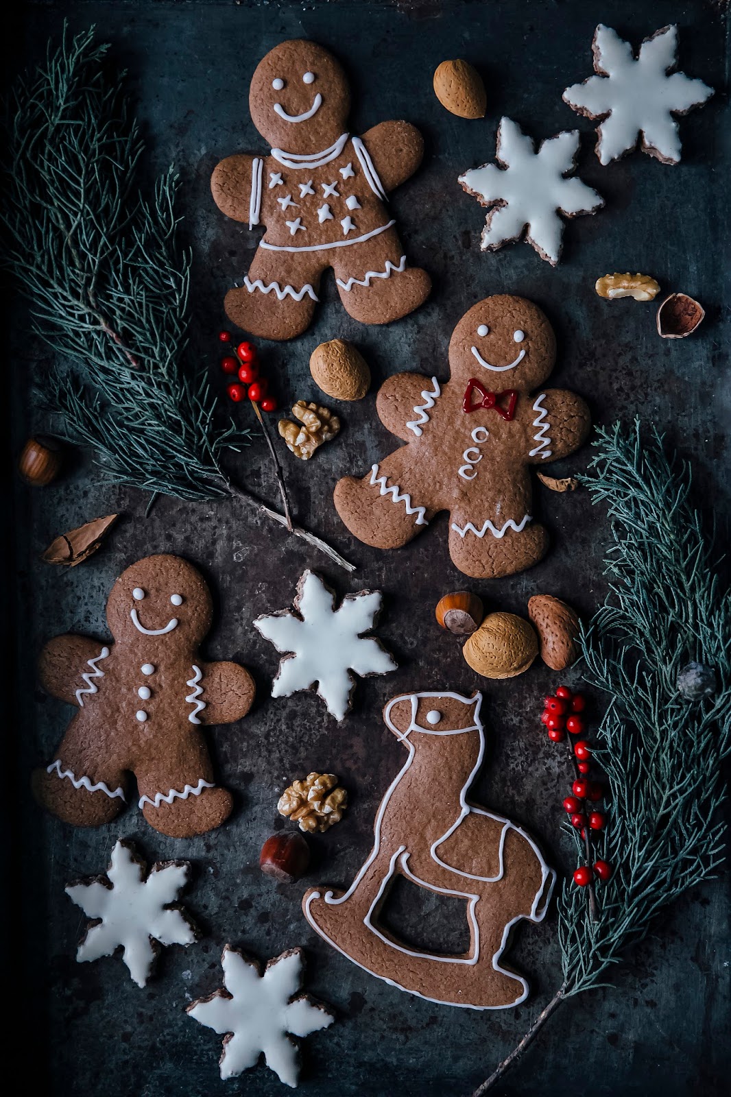 Gluten-free Chai Snowflakes & gluten-free Gingerbread Cookies - Our Food Stories